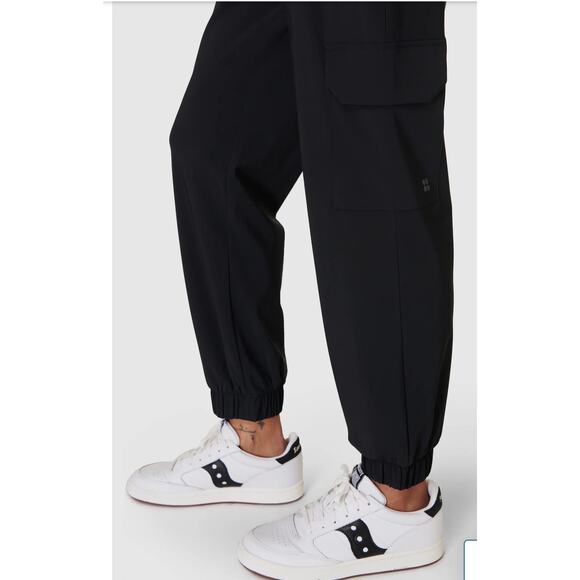 Sweaty Betty Explorer Cargo women’s black Pants size medium - Picture 3 of 6